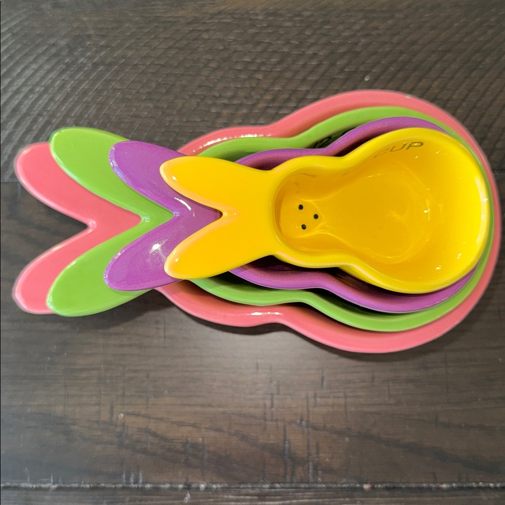 Colorful Rabbit-Shaped Measuring Cups Set - Picture 2 of 7